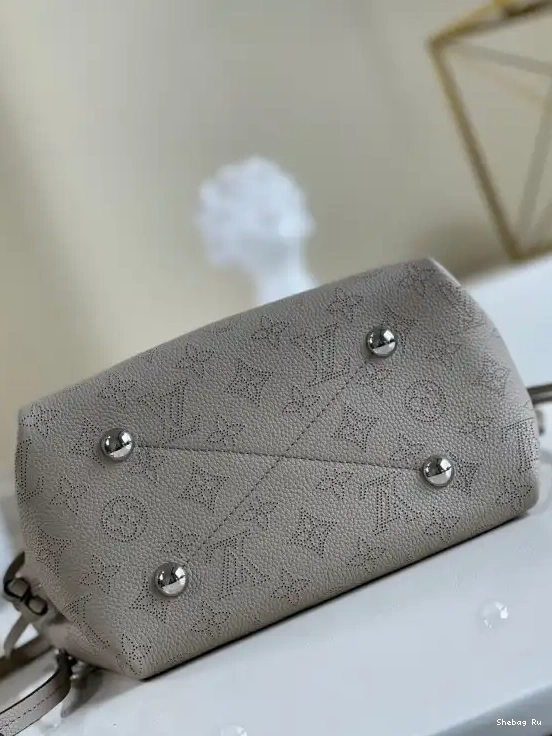 LOUIS VUITTON BELLA 0616